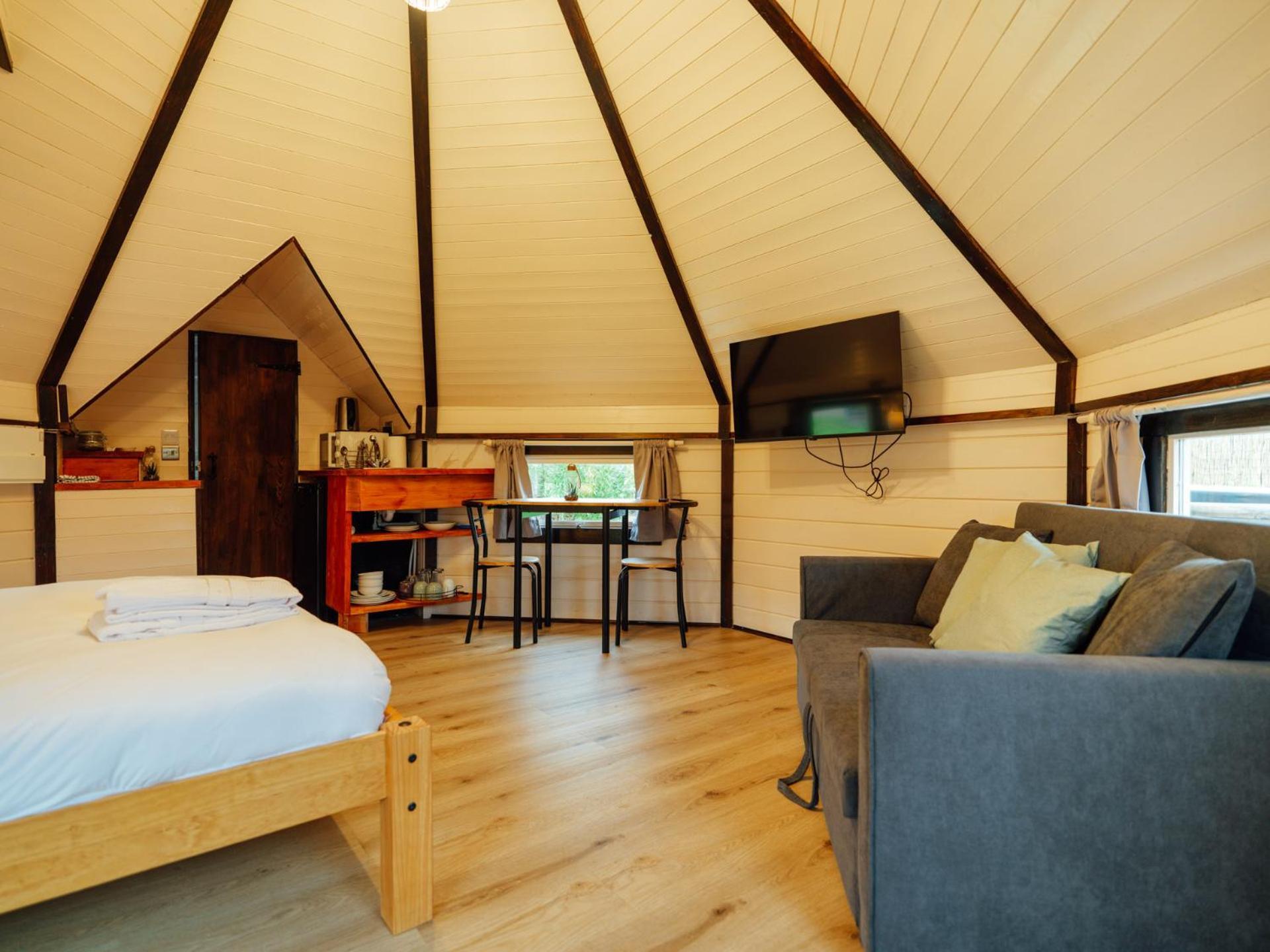 Villa Sunset Retreats The Shire Ombersley Exterior foto